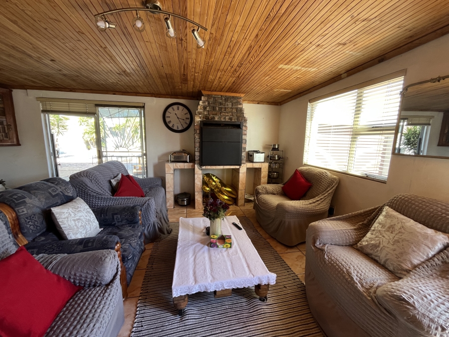 3 Bedroom Property for Sale in Peerless Park Western Cape